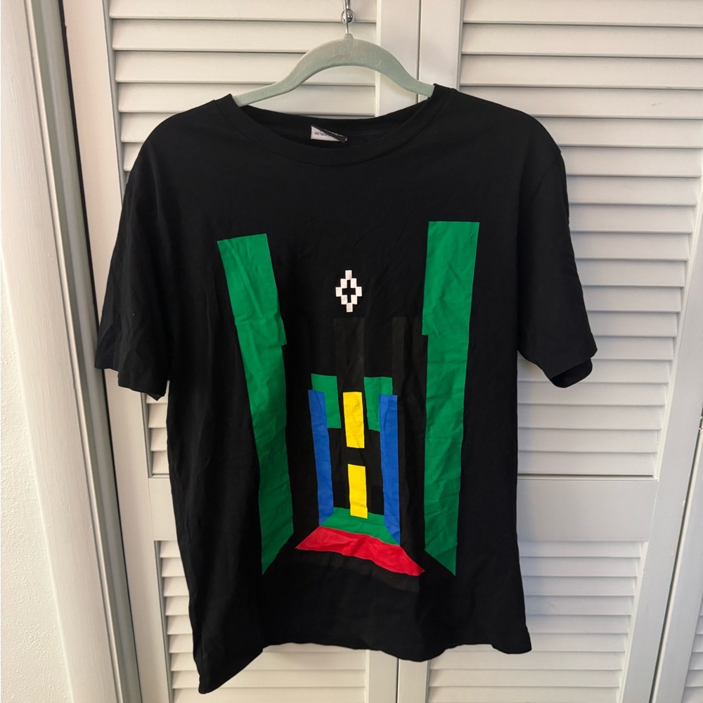 Marcelo Burlon County of Milan Black Tee with Vibrant Graphic